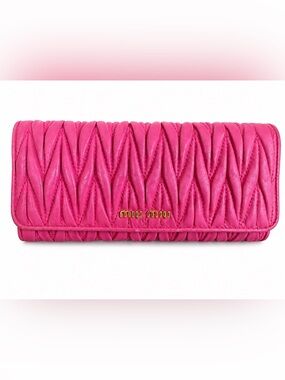 Miu Miu Pink Matelassé Leather Wallet Clutch Gold Hardwares